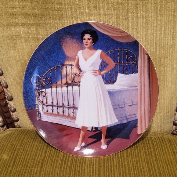 ELIZABETH  TAYLOR 1958   limited edition   decor plate - Picture 1 of 4